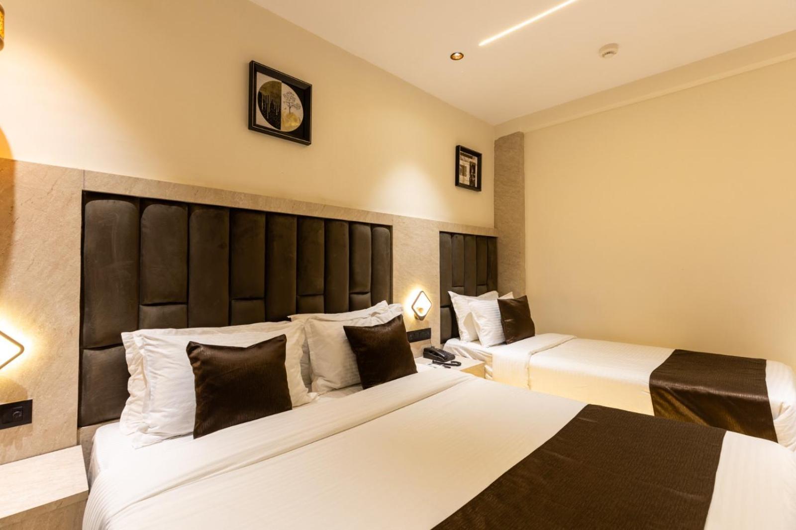 Hotel Windsor Castle Mumbai Exterior photo