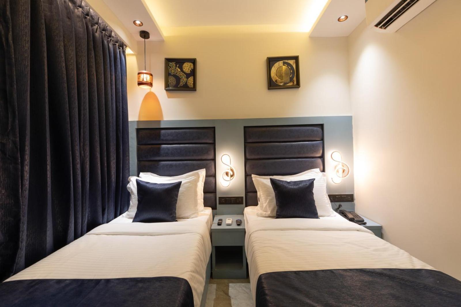 Hotel Windsor Castle Mumbai Exterior photo