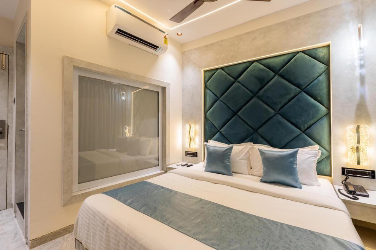 Hotel Windsor Castle Mumbai Exterior photo